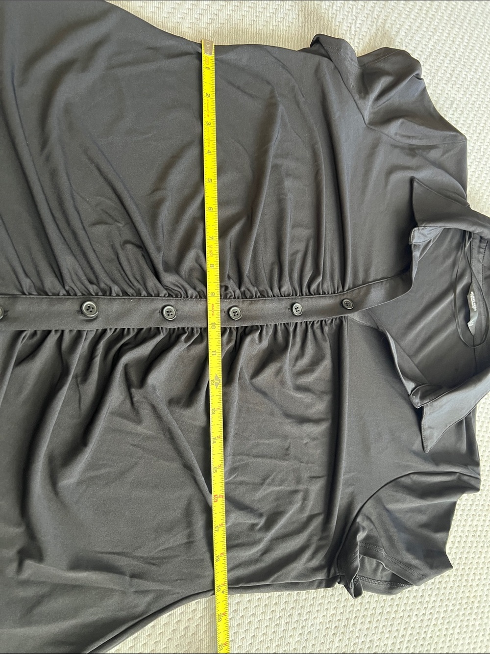Simply Vera Vera Wang Black Ruched Button-Front Short Sleeve Shirt - Picture 5 of 6
